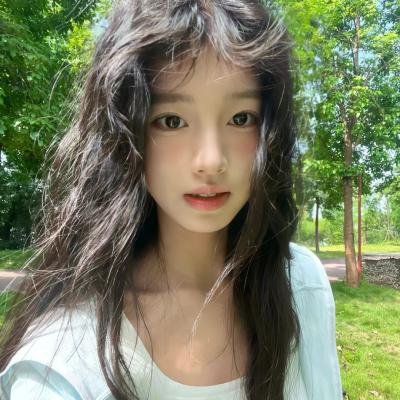 赤裸的公务员